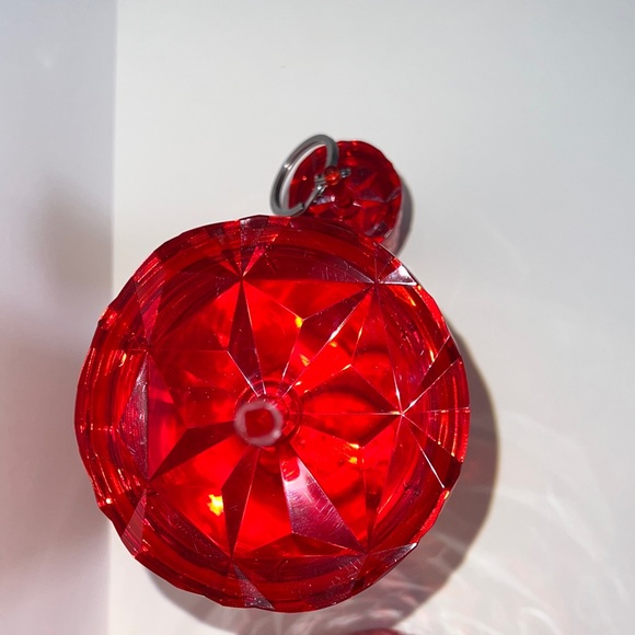 🎁 Starbucks 2023 Winter Collection Deep Red Jeweled 16 & 24 Oz Keychain Set - Picture 4 of 8